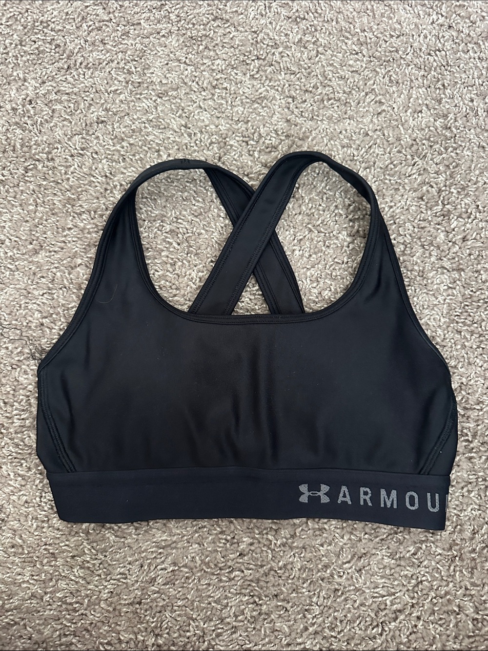 Under Armour Black Cross-Back Medium Support Sports Bra